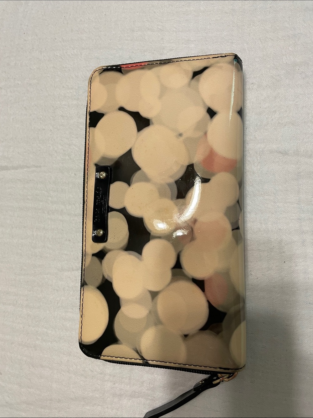 kate spade Black Patent Zip Wallet with Cream Bokeh